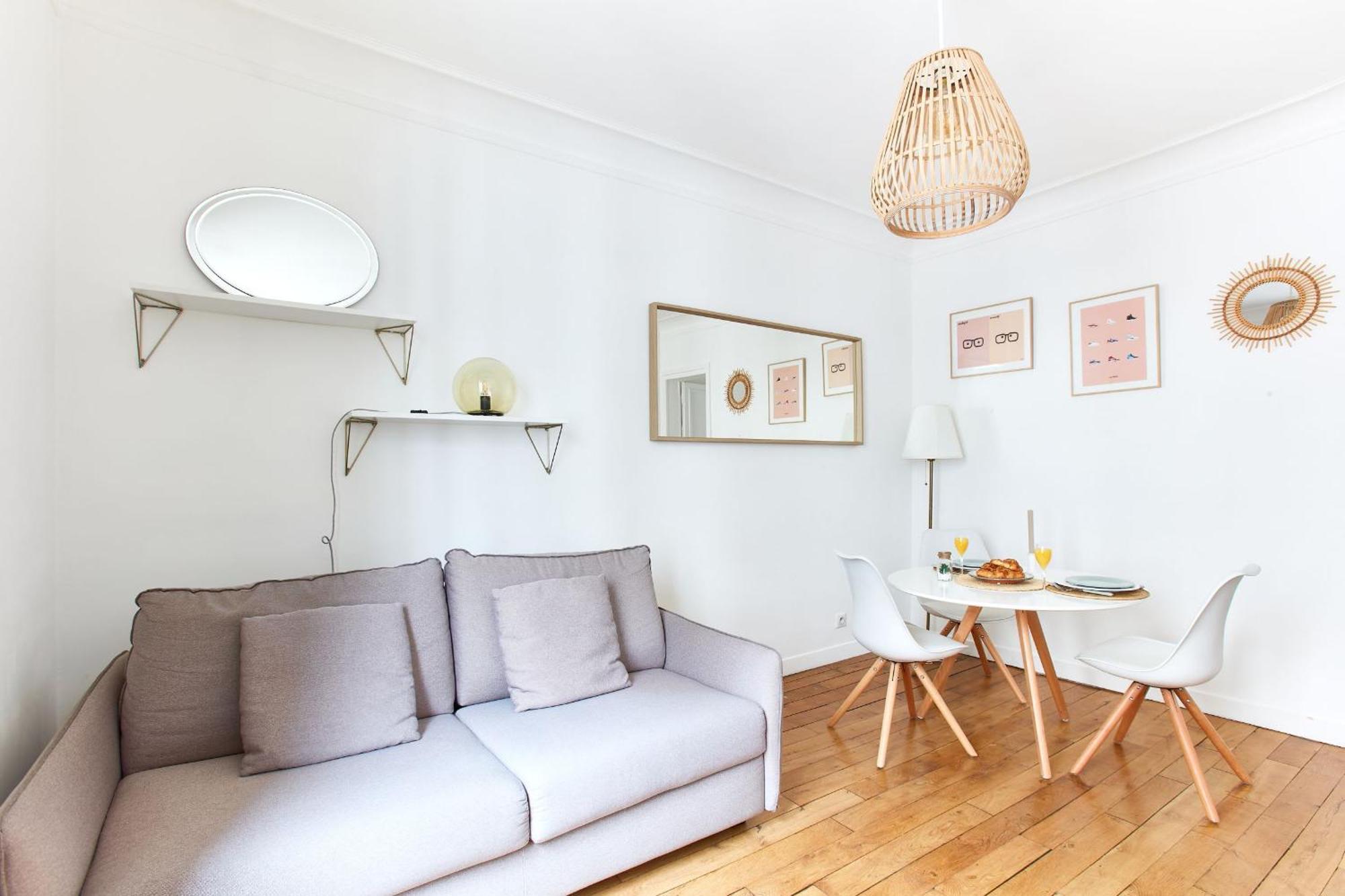 Montmartre & Rue Durantin - 1Br - Cityapartmentstay Parigi Esterno foto