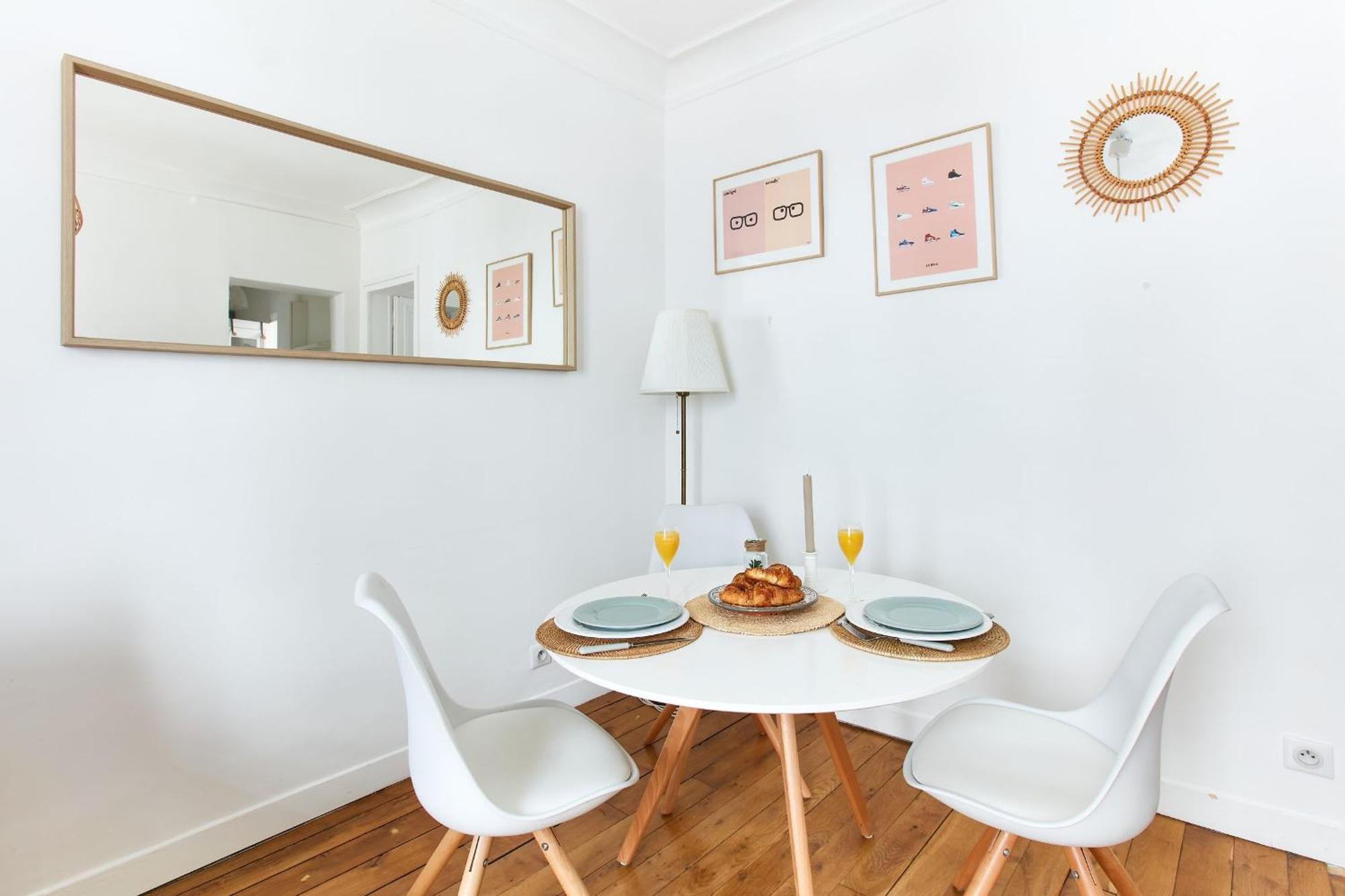 Montmartre & Rue Durantin - 1Br - Cityapartmentstay Parigi Esterno foto
