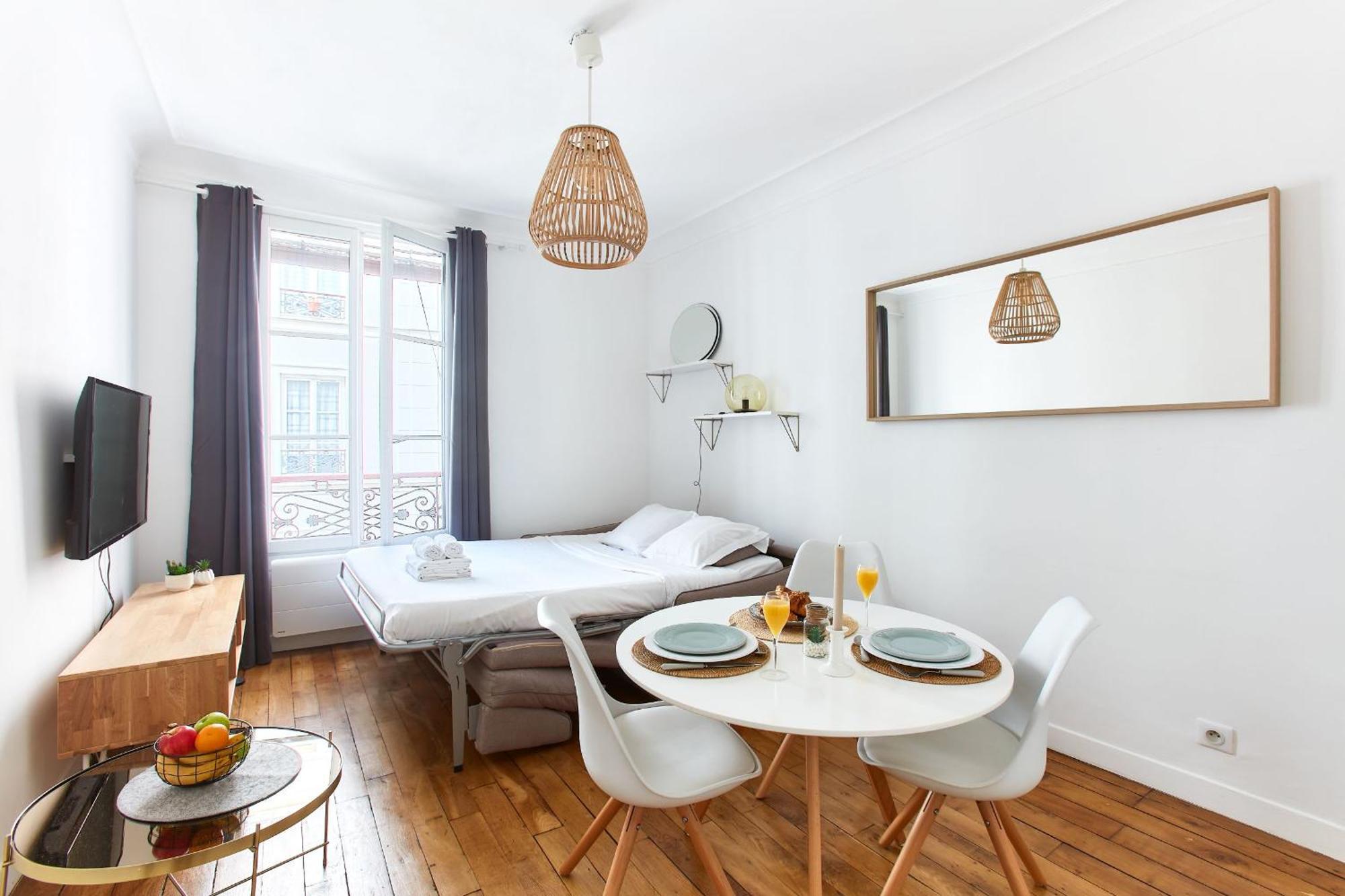 Montmartre & Rue Durantin - 1Br - Cityapartmentstay Parigi Esterno foto